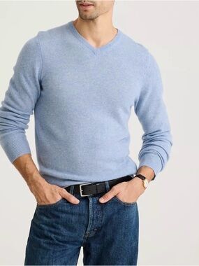 Naadam Soft Collection 100% Cashmere V-Neck Sweater Light Blue Pullover Mens M